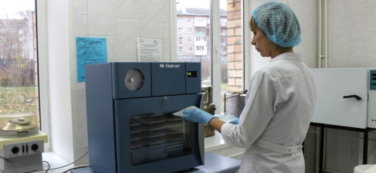 В Краевой детской больнице появился новый аппарат для хранения компонента донорской крови